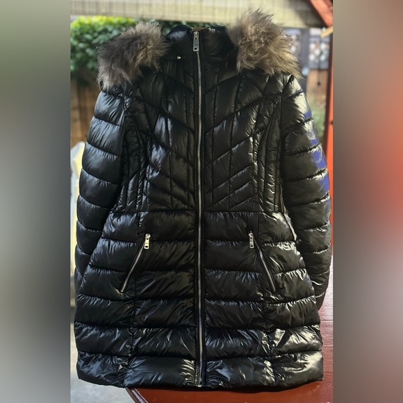LA Coalition Jackets & Blazers - LA Coalition black puff jacket womens L long hood FAUX Fur Collar Winter Coat